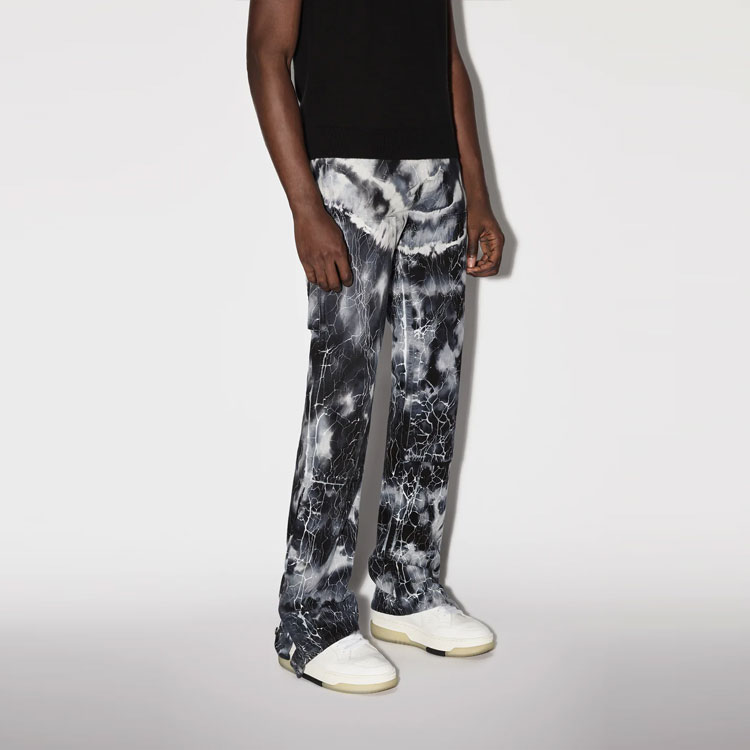 Purchase AMIRI FW22 黑色做舊紮染鈕扣牛仔褲. PS23MDF006-018