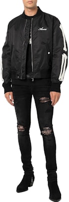 AMIRI FW22 Jeans Skinny Hitam Dengan Patch Paisley Distressed PF22MDS003D023 Lookbook AMIRI FW22 Jeans Skinny Hitam Dengan Patch Paisley Distressed PF22MDS003D023