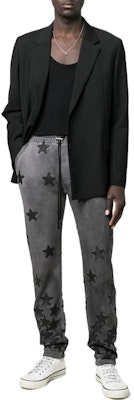 AMIRI FW22 Celana Jogger Patch Bintang High-Waisted Pria Abu-Abu. PS22MJS001032 Lookbook AMIRI FW22 Celana Jogger Patch Bintang High-Waisted Pria Abu-Abu. PS22MJS001032