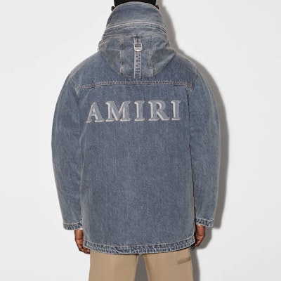 AMIRI SS23 Jaket Hoodie Denim Biru dengan Poket Zip dan Flap. PS23MOS015-408 Purchase AMIRI SS23 Jaket Hoodie Denim Biru dengan Poket Zip dan Flap. PS23MOS015-408