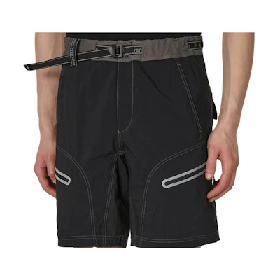 and wander Black Loose Fit Mid-Rise Cargo Shorts 5743122901-010
