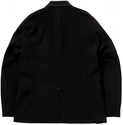 and wander Jaket Blazer Lengan Panjang Butang Warna Hitam Solid 5744181145-010 Lookbook and wander Jaket Blazer Lengan Panjang Butang Warna Hitam Solid 5744181145-010