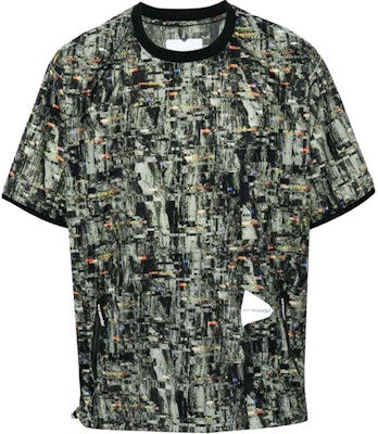 and wander Kemeja-T Leher Bulat Corak Camo Mosaic Hitam 5744121111 Buy and wander Kemeja-T Leher Bulat Corak Camo Mosaic Hitam 5744121111