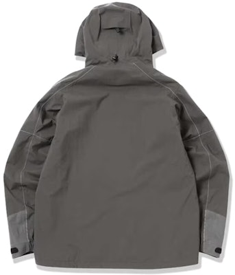 and wander FW23 Jaket Kalis Air Longgar Bertudung Unisex - Kelabu 5743211001-023 Lookbook and wander FW23 Jaket Kalis Air Longgar Bertudung Unisex - Kelabu 5743211001-023