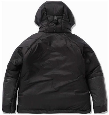 and wander PRIMALOFT Jaket Berzip Hoodie Warna Blok Hitam Uniseks 5742281344-010 Lookbook and wander PRIMALOFT Jaket Berzip Hoodie Warna Blok Hitam Uniseks 5742281344-010