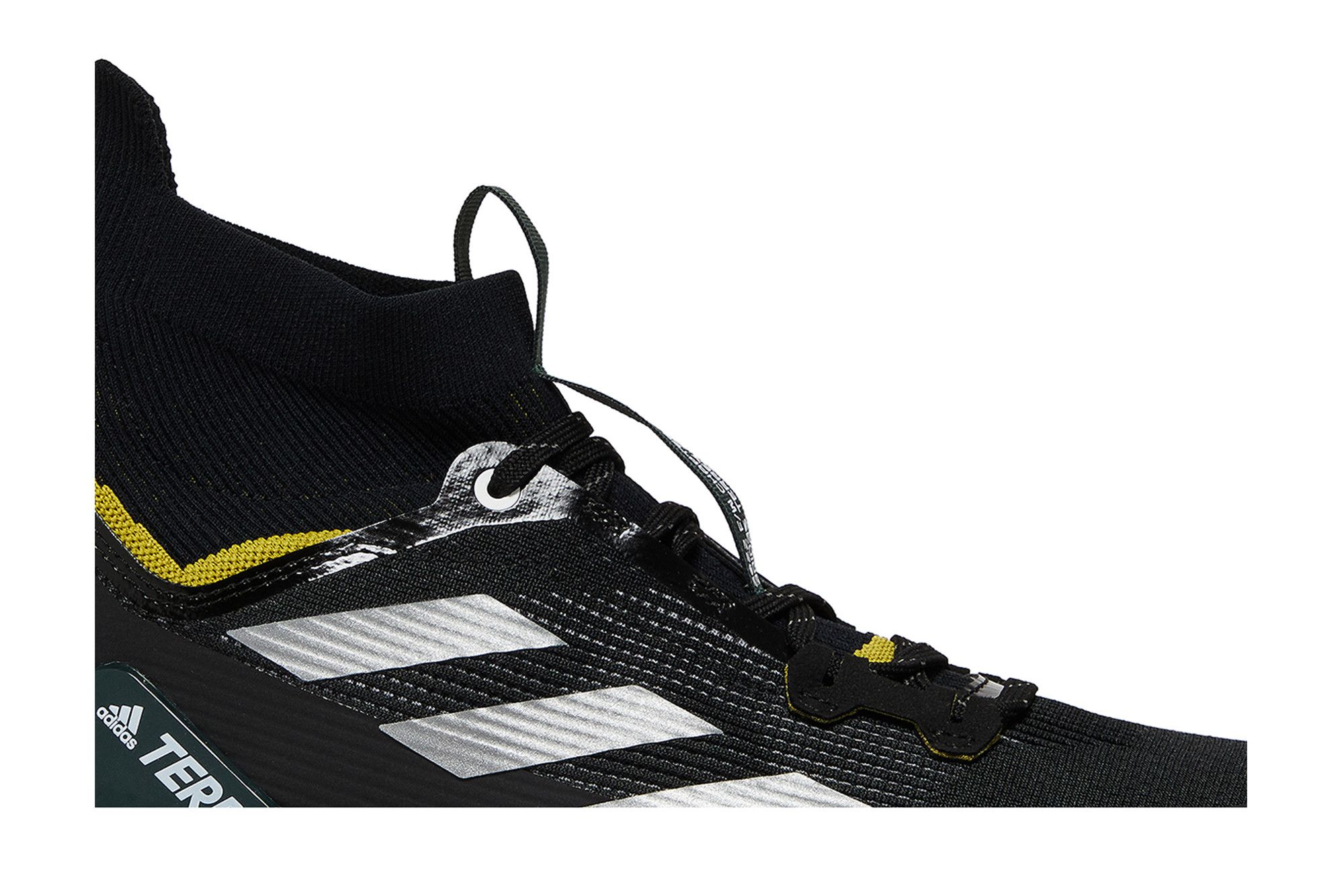 Lookbook and wander x adidas Terrex Free Hiker 2 '黑色脈衝橄欖' GY9839