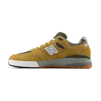 Andrew Reynolds NB Numeric 933 'Camel Dark Brown'
