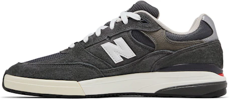 Lookbook Andrew Reynolds x New Balance Numeric 933「灰色日 2025」 NM933GDY
