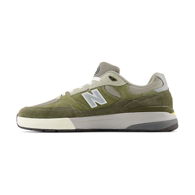 Andrew Reynolds NB Numeric 933 'Olivine'