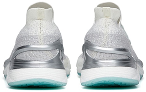 アンタ 創 2.0 Pro ランニングシューズ (白) 112215581-2 Shop アンタ 創 2.0 Pro ランニングシューズ (白) 112215581-2