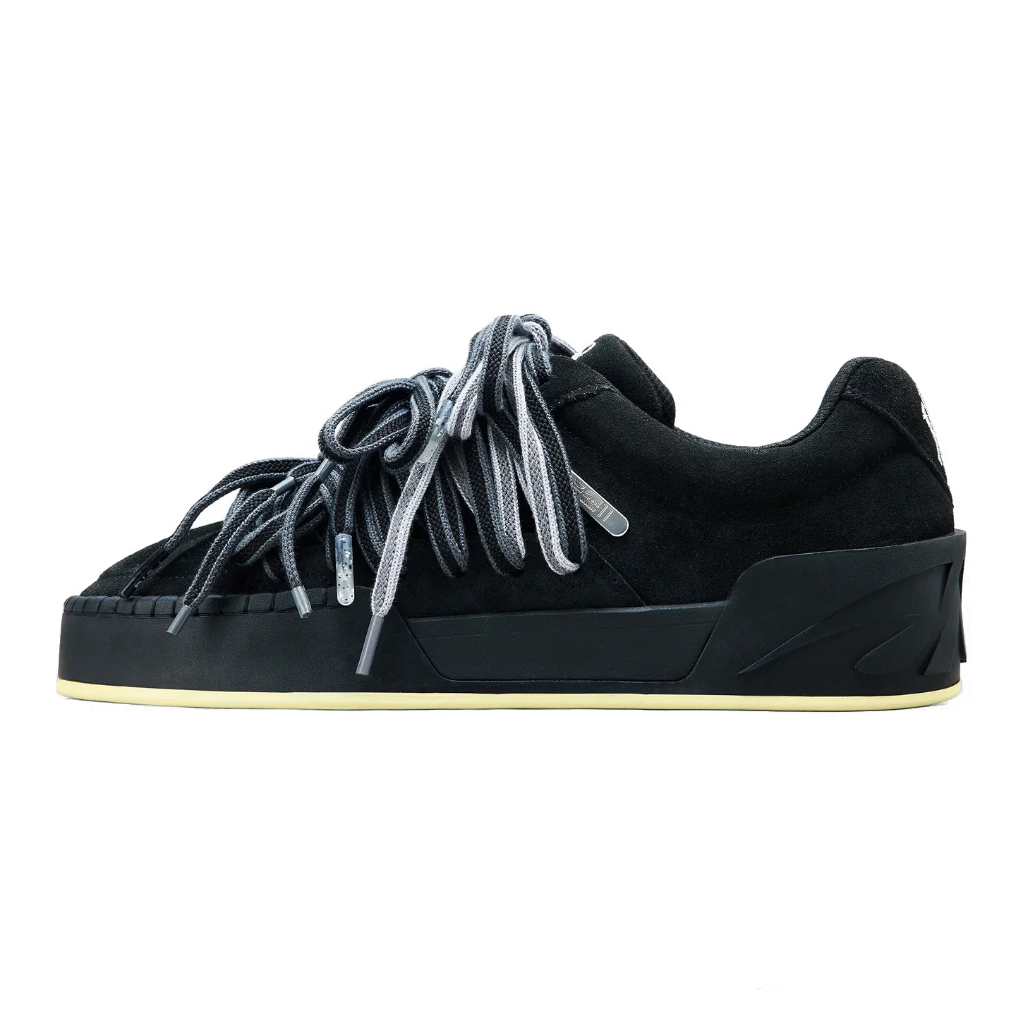 Anta "Hélà Style Black" Low-Top Sneakers - Trendy, Durable, Cushioned. 112611804S-4