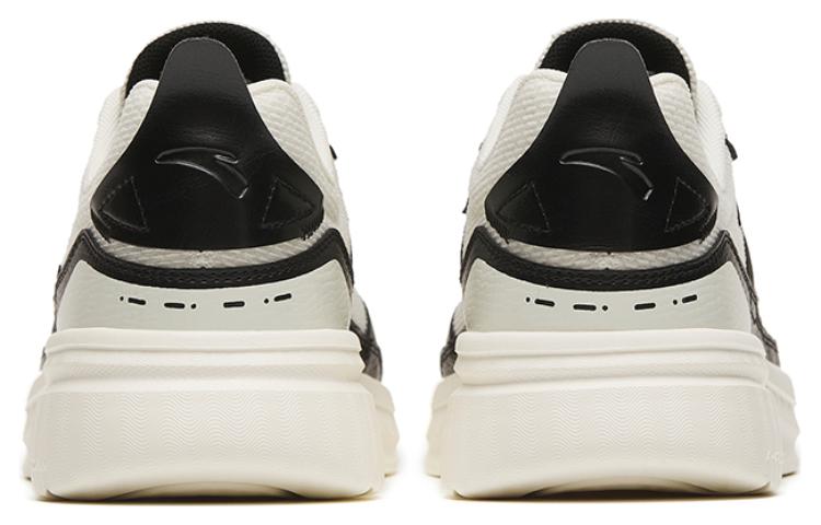 Shop Anta 'Blanco Negro' 112328816-4