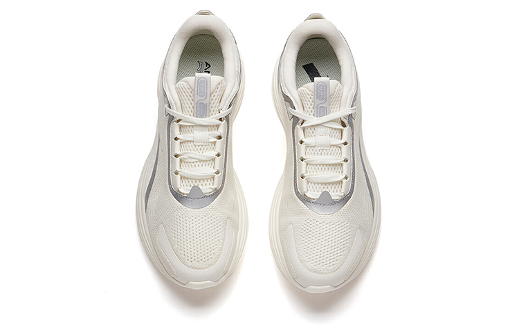 Lookbook Anta A-CORE 'Putih Perak Abu-abu' 112135516-4