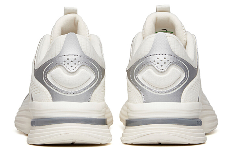 Shop Anta A-CORE 'Putih Perak Abu-abu' 112135516-4