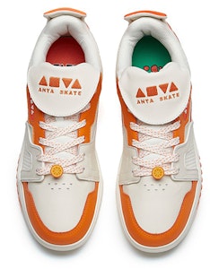 Anta安踏 驥控 休閒潮流滑 耐磨 低筒 運動鞋 男款 白橙 Lookbook Anta安踏 驥控 休閒潮流滑 耐磨 低筒 運動鞋 男款 白橙