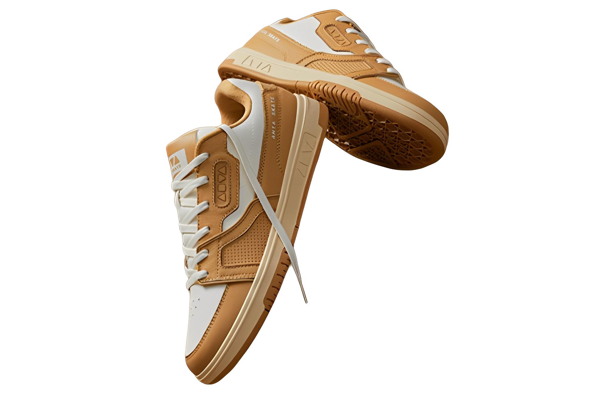 Shop 安踏A-Shock Low“棕色白色”鞋 112248025-2