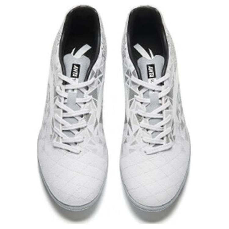 Lookbook Anta AG 'Bestia Blanco Gris' 912222201-4