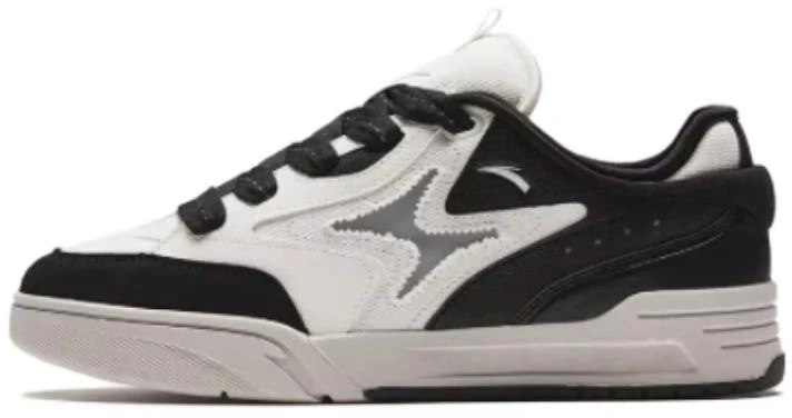 anta-a-jie-low-black-white-912418071-1