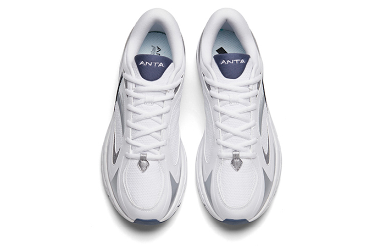 Shop Anta安踏 AT952 減震防滑耐磨透氣 低幫 運動休閒鞋 白銀藍