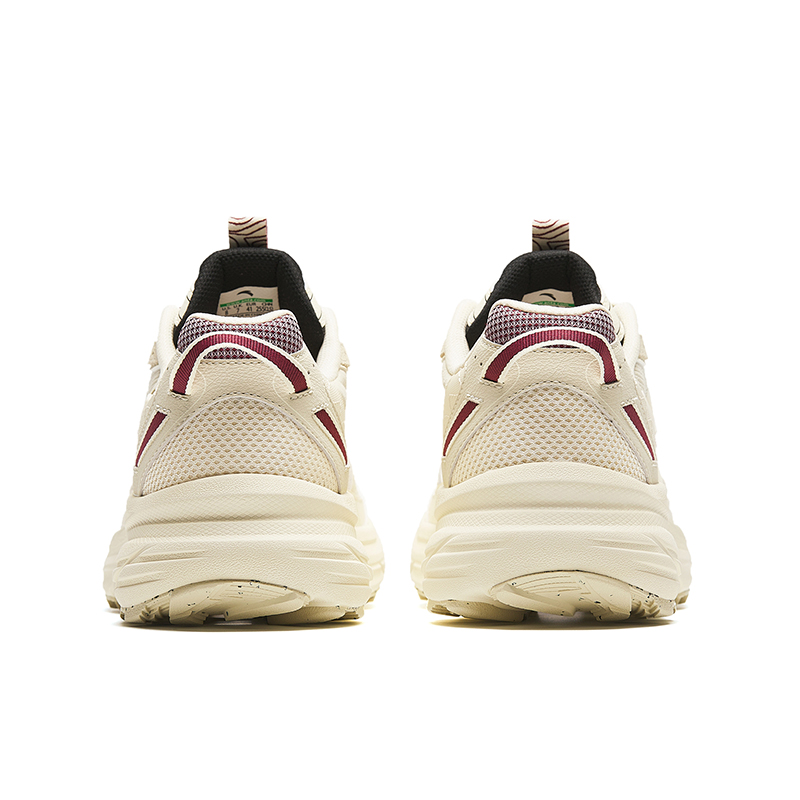 Shop Anta AT957 Rendah 'Beige Merah' 912415596-4