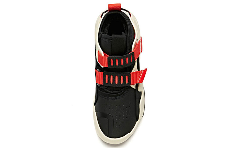 Lookbook Anta Baas Low ''Noir Blanc Rouge'' 11948903-4