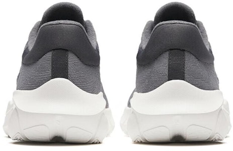 Anta Sneakers Seri Badminton 'Abu-Abu' 112347790-4 Shop Anta Sneakers Seri Badminton 'Abu-Abu' 112347790-4