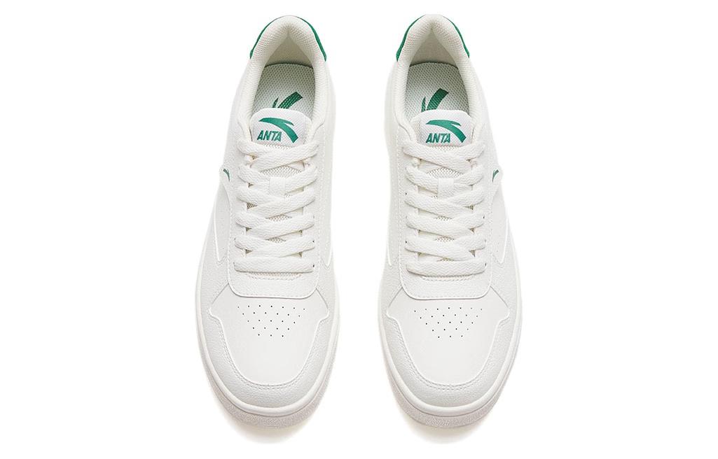 Lookbook 安踏基础款低帮篮球鞋'白绿' 112318015-1