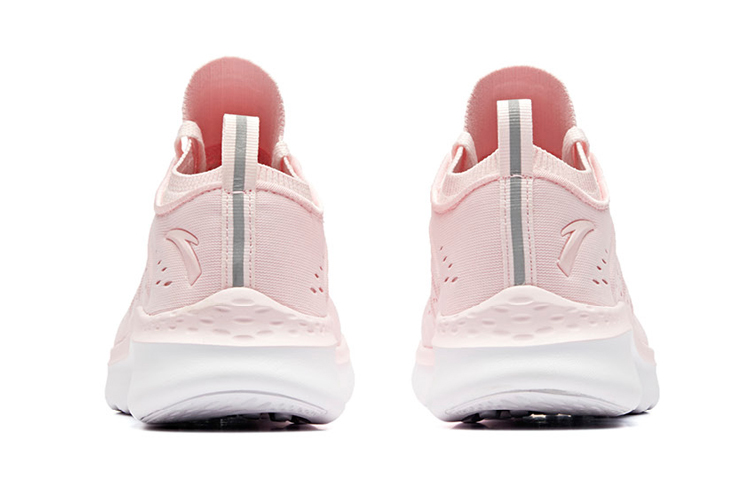 Shop Anta Breathable Lightweight Running Shoe 'Pearl Pink' 12925598-5