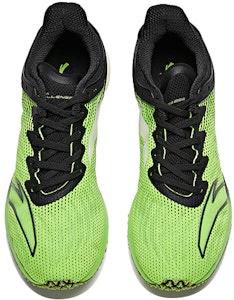 安踏 C202 2.0 速度系列 低筒 跑步鞋 男款 綠白 Lookbook 安踏 C202 2.0 速度系列 低筒 跑步鞋 男款 綠白