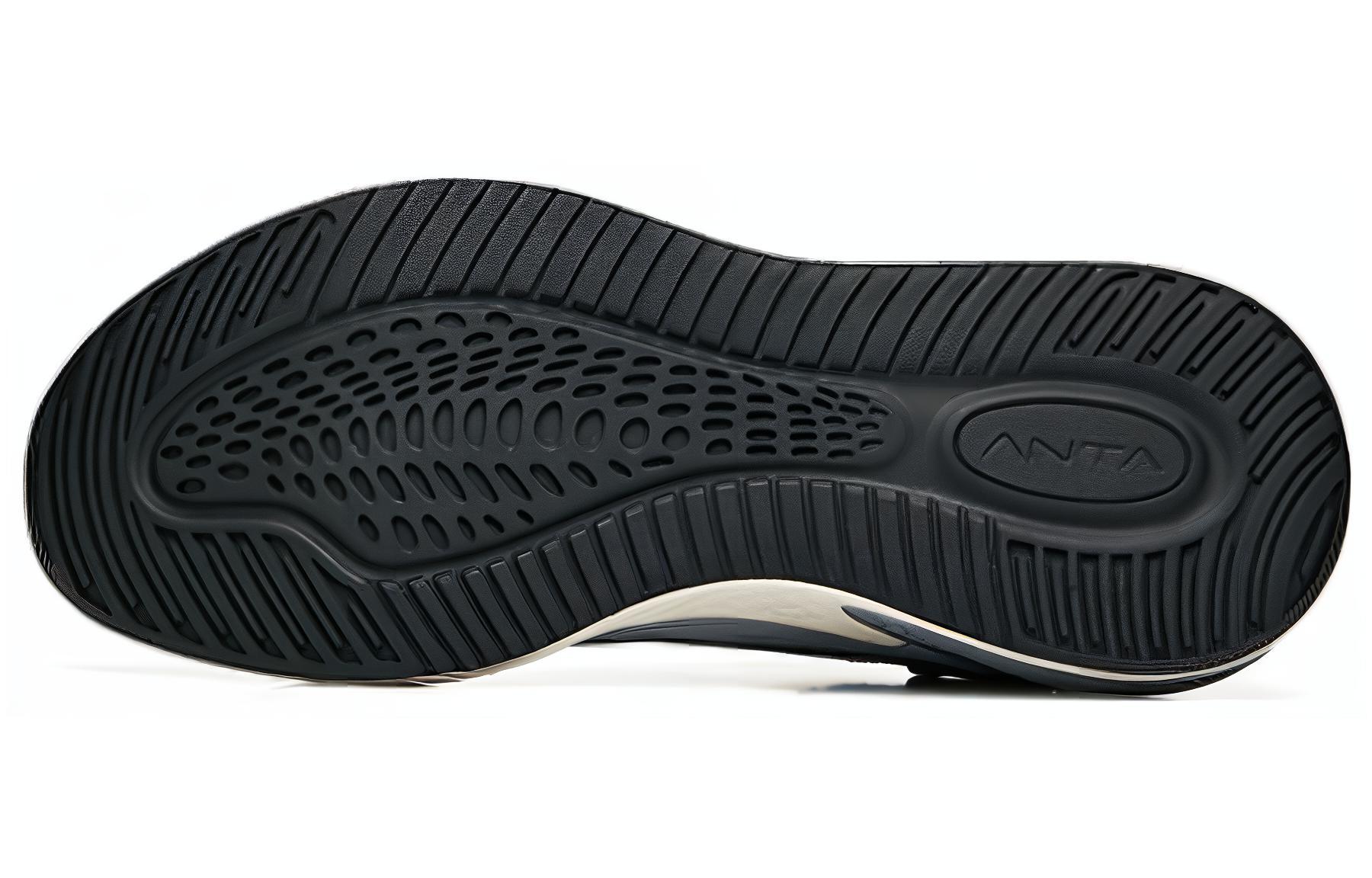 Shop Anta安踏 C37+ 運動舒適 減震防滑耐磨 低筒 跑步鞋 男款 冷灰