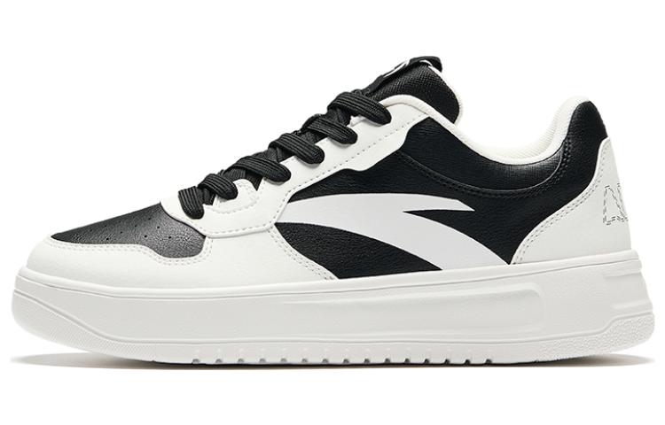 Anta Casual 'Black and White Low-Top'
