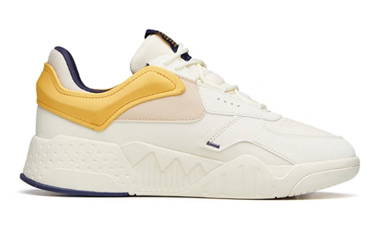 Order Anta Kasual Low Top 'Putih Kuning' 912138051-3