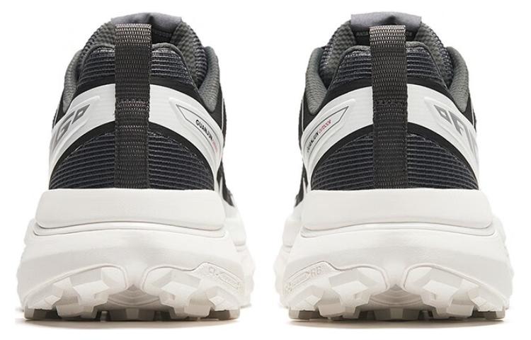 Shop 安踏 冠軍系列 AGO 運動 耐磨 低幫 跑步鞋 男款 黑白色