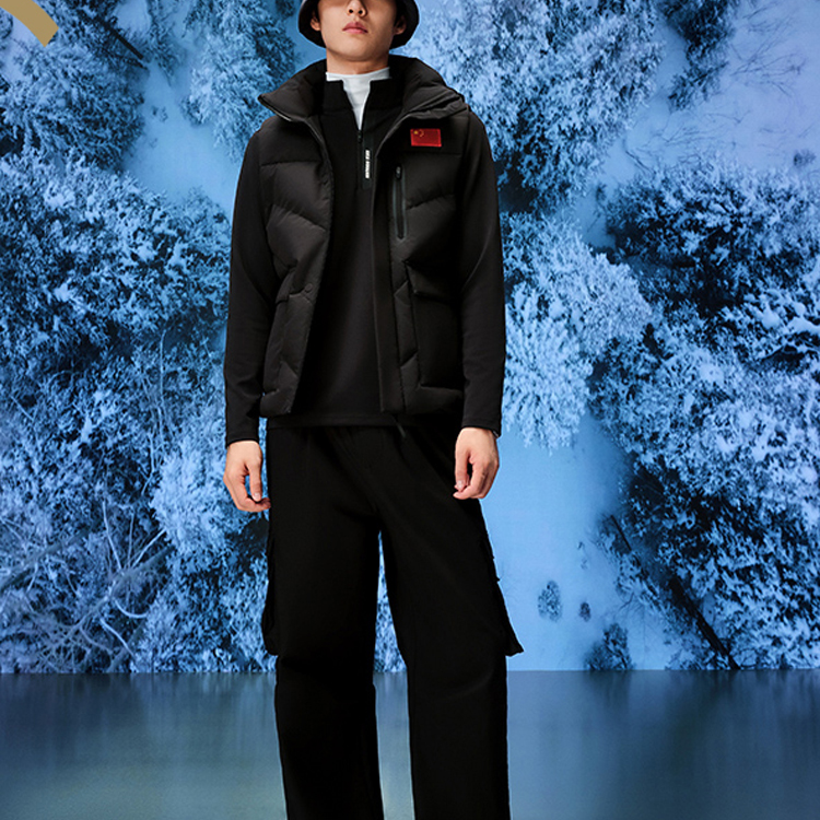 Shop Anta Champion Sports Culture Siri Jaket Puffer Bercetak Hitam. 152250905-3