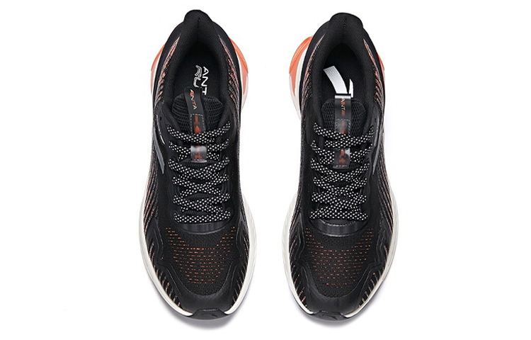 Lookbook Anta Edge 2.0 ''Rakete Orange'' 112045587-4