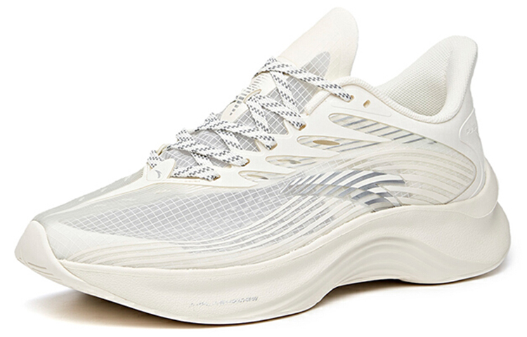 Lookbook Anta安踏 Edge 低筒 跑步鞋 男款 白銀