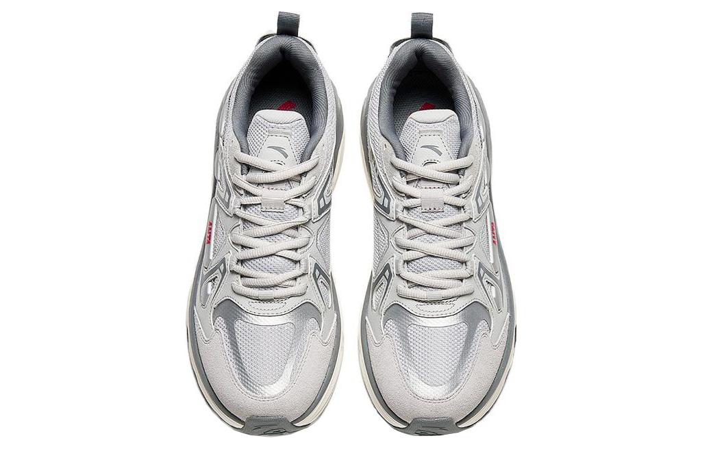 Lookbook 安踏 Engine Low '银色舒适' 112348863-3