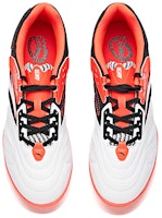 安踏 足球系列 低筒足球鞋 白黑紅 Lookbook 安踏 足球系列 低筒足球鞋 白黑紅