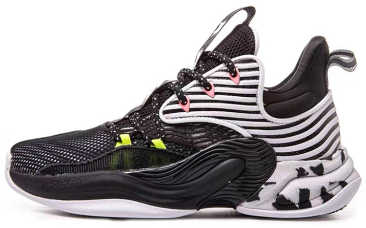 anta-heat-wave-2-low-black-white-112031105-4