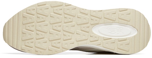 Anta安踏 傳承 80 低筒 運動休閒鞋 男款 灰白 Purchase Anta安踏 傳承 80 低筒 運動休閒鞋 男款 灰白