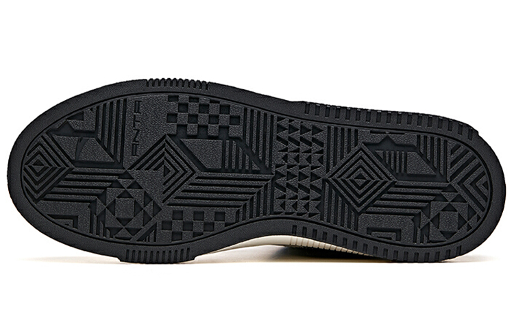 Purchase Anta High-Top Sneaker 'White Black' 912048012-4