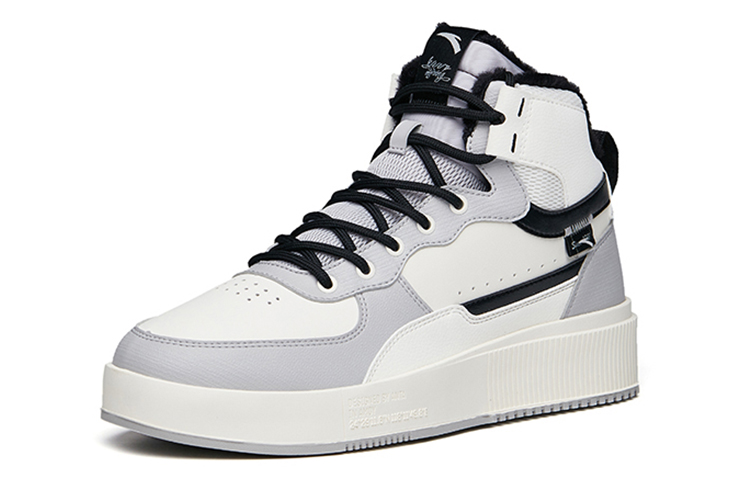 Lookbook 安踏 加棉 耐磨防滑 高幫 板鞋 男款 白灰