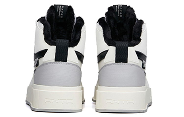 Shop 安踏 加棉 耐磨防滑 高幫 板鞋 男款 白灰