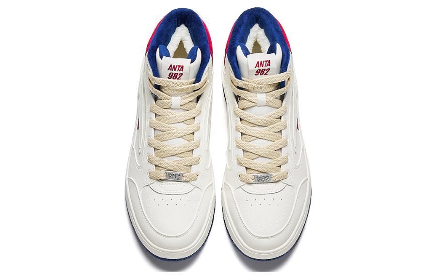 Lookbook Anta Sepatu Tinggi 'Putih Merah' 112348916-1