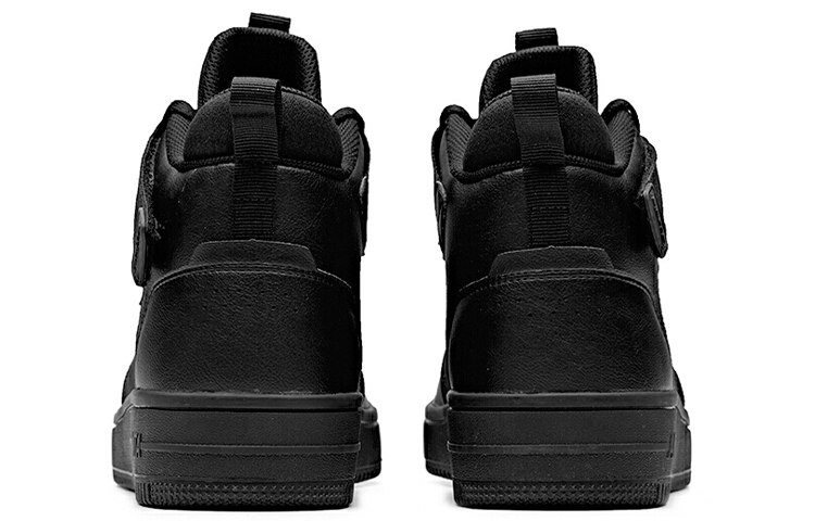 Shop Anta Zapatillas Altas de Skateboarding 'Negras' 91948061-2