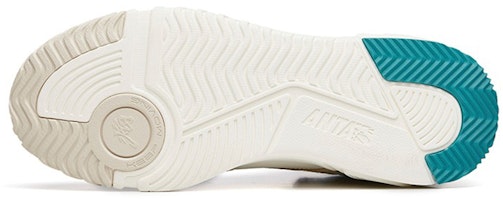 Anta安踏 烈焰 聖誕配色 防滑 高筒 板鞋 男款 白灰 Purchase Anta安踏 烈焰 聖誕配色 防滑 高筒 板鞋 男款 白灰