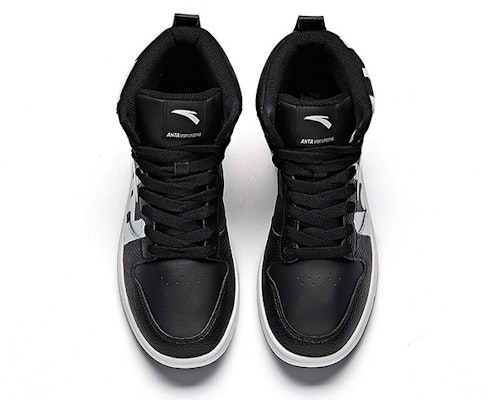 安踏戶外潮流休閒高幫板鞋男款黑白 Lookbook 安踏戶外潮流休閒高幫板鞋男款黑白