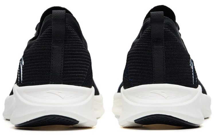 Shop Anta Hydrogen Run 3 'Hitam' 112225540-5