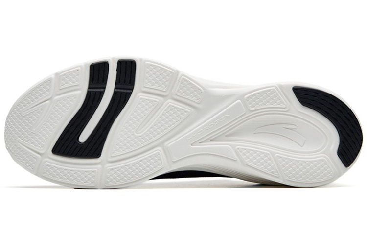 Purchase Anta Hydrogen Run 3 'Hitam' 112225540-5