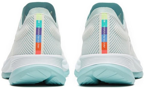 安踏氢跑5.0 "白蓝" 112325540-1 Lookbook 安踏氢跑5.0 "白蓝" 112325540-1